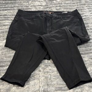 Women’s Black Jeans